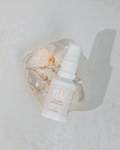 Load image into Gallery viewer, Hyaluronic Serum - The best skincare product for hydration and anti-ageing
